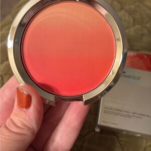 IT Cosmetics CC+ Radiance Ombre Blush - Coral Flush